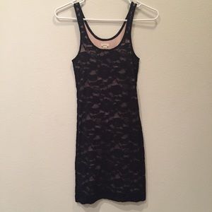 Lace bodycon dress